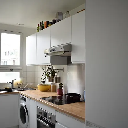 Spacious 1 Bedroom Near Parc Andre Citroen Paryż